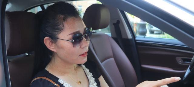 美女司机出装攻略（展现魅力与自信的行车时尚装扮）-第3张图片-游技攻略库